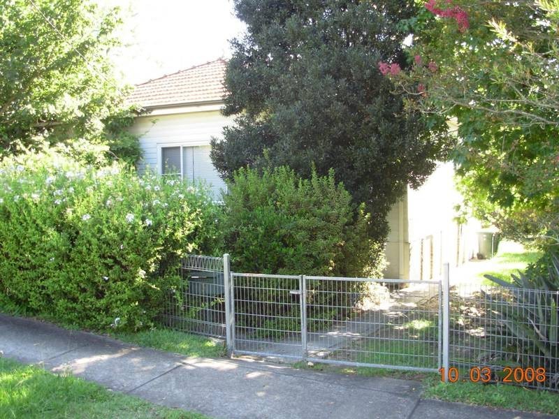 3 WENTWORTH AVENUE, Waitara NSW 2077