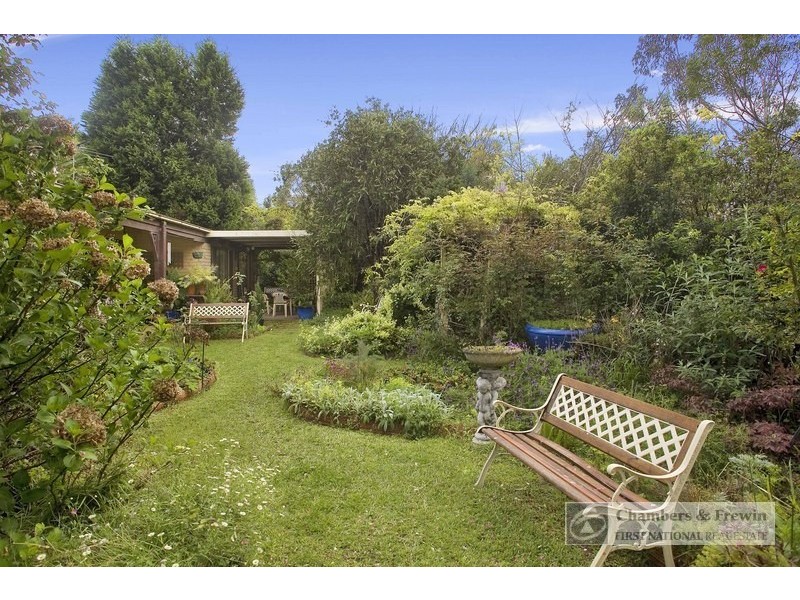 40 St Helens Avenue, Mount Kuring-gai NSW 2080