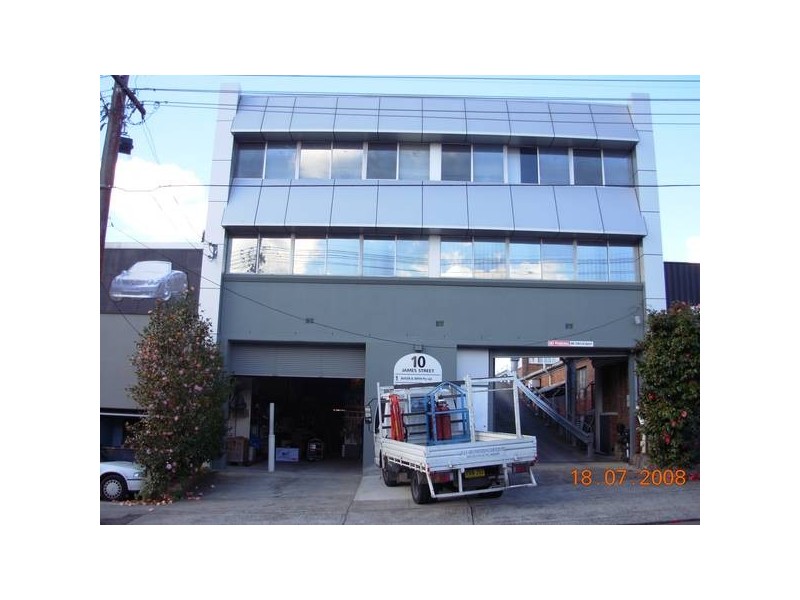 10 JAMES STREET, Waitara NSW 2077