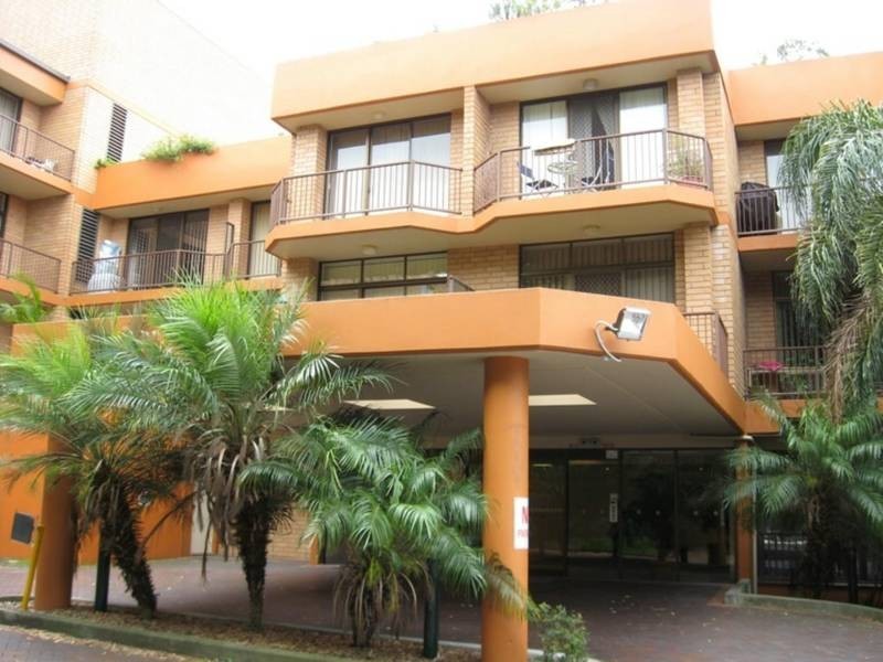 132/75-79 JERSEY STREET, Hornsby NSW 2077
