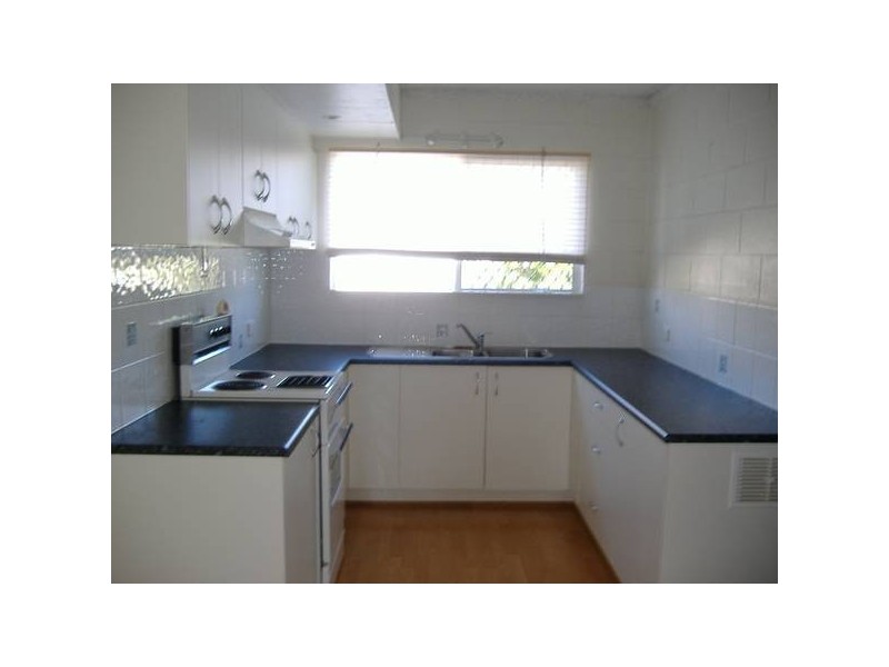 8/3 Soule St, Townsville QLD 4810