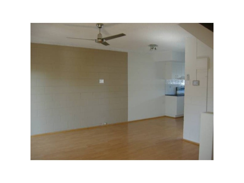 8/3 Soule St, Townsville QLD 4810