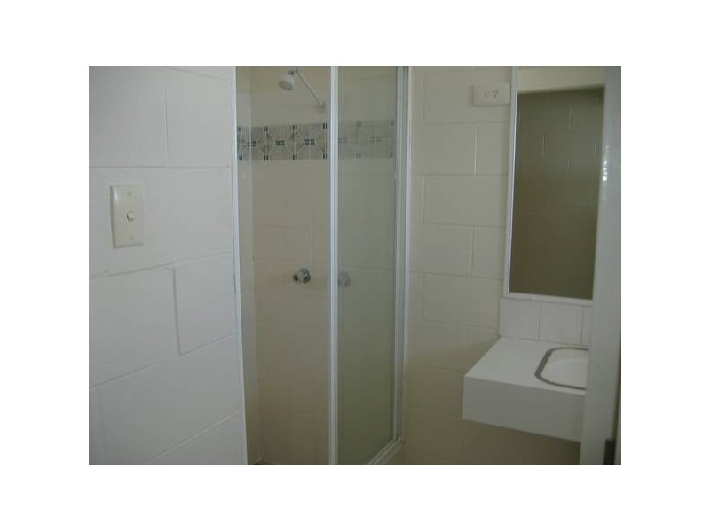 8/3 Soule St, Townsville QLD 4810