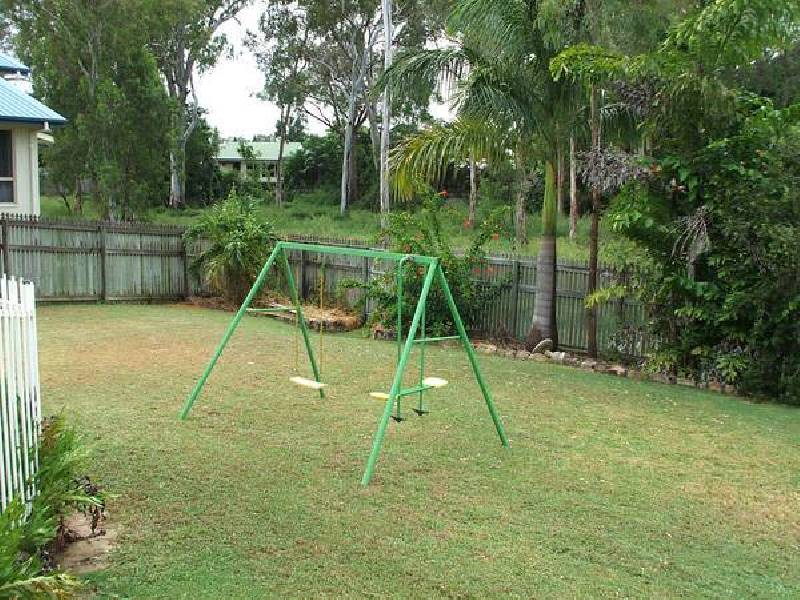 15 Luke Court, Bushland Beach QLD 4818