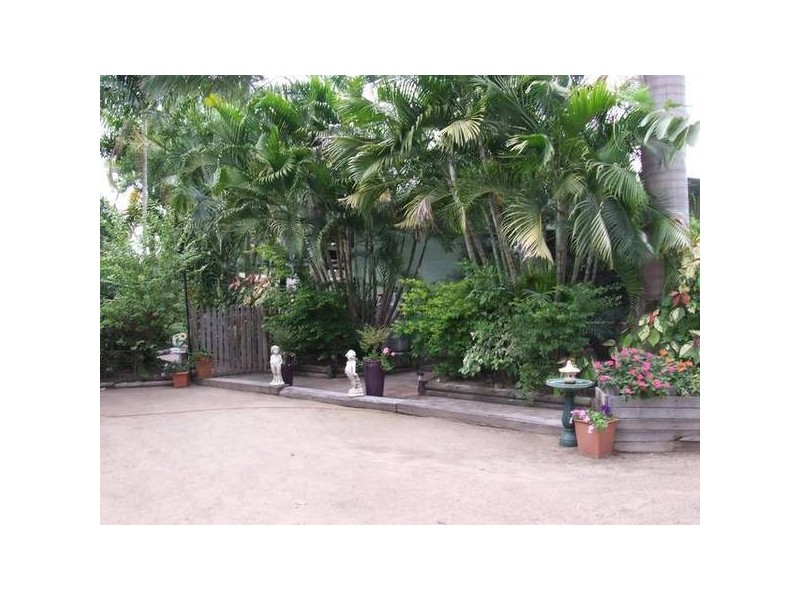 Althaus Parade, Bluewater QLD 4818