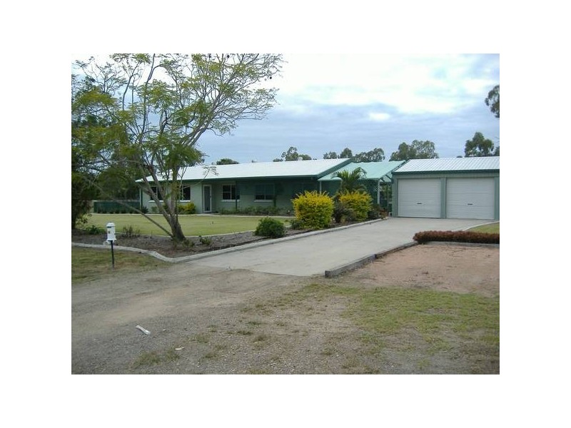 Cali Court, Mount Low QLD 4818