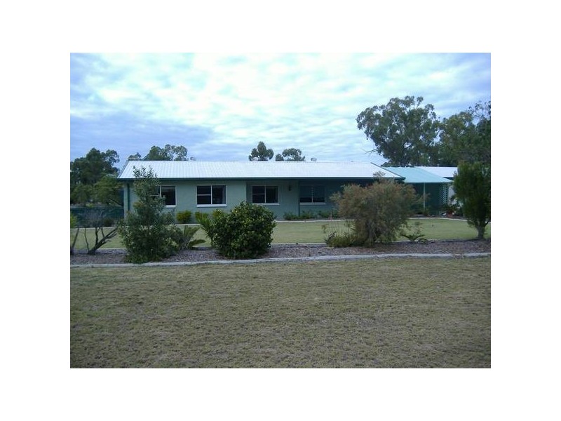 Cali Court, Mount Low QLD 4818