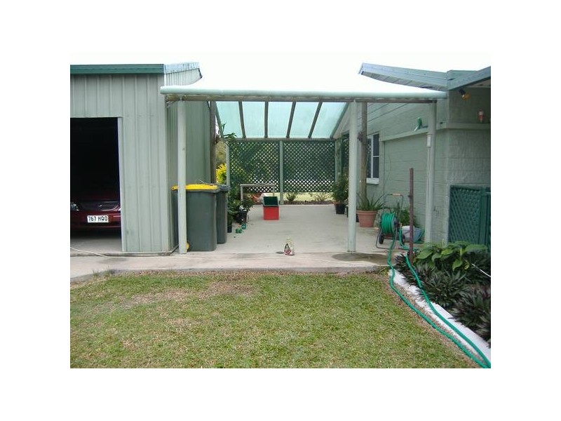 Cali Court, Mount Low QLD 4818