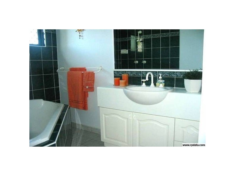 11 Mirada Court, Kirwan QLD 4817