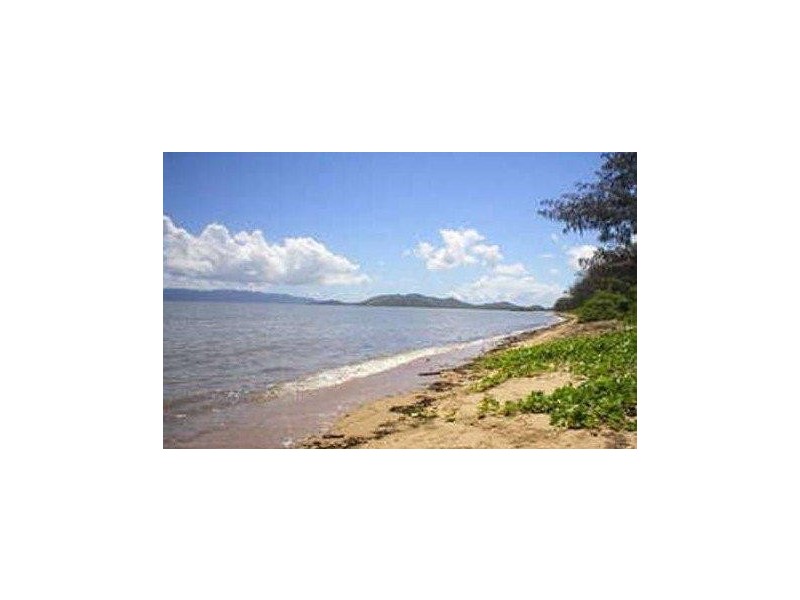 24 Genesta Court, Bushland Beach QLD 4818