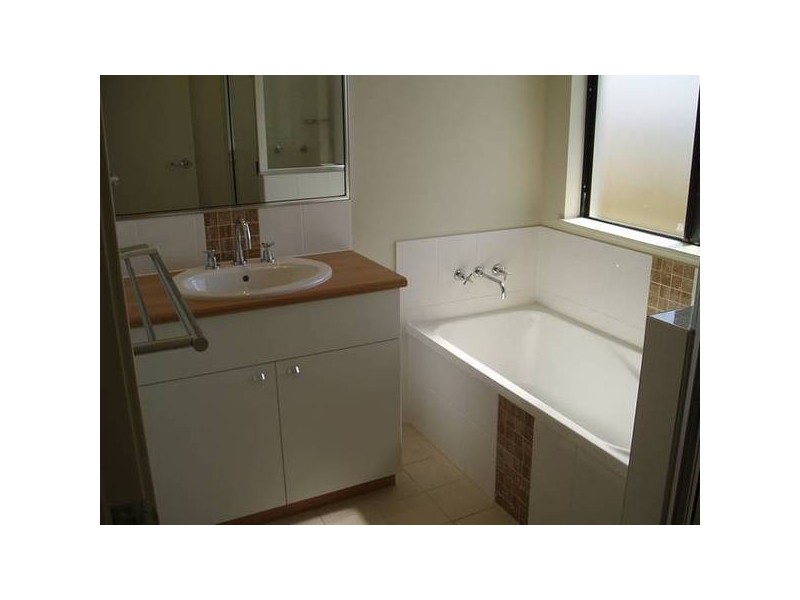 5 Parklands Drive, Mount Louisa QLD 4814