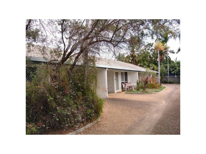 1-4/32 ACKERS STREET, Hermit Park QLD 4812