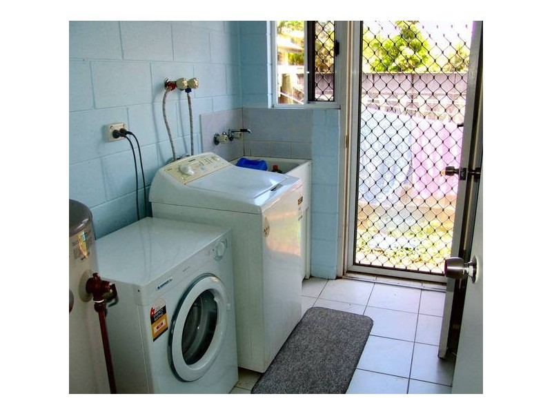 1-4/32 ACKERS STREET, Hermit Park QLD 4812