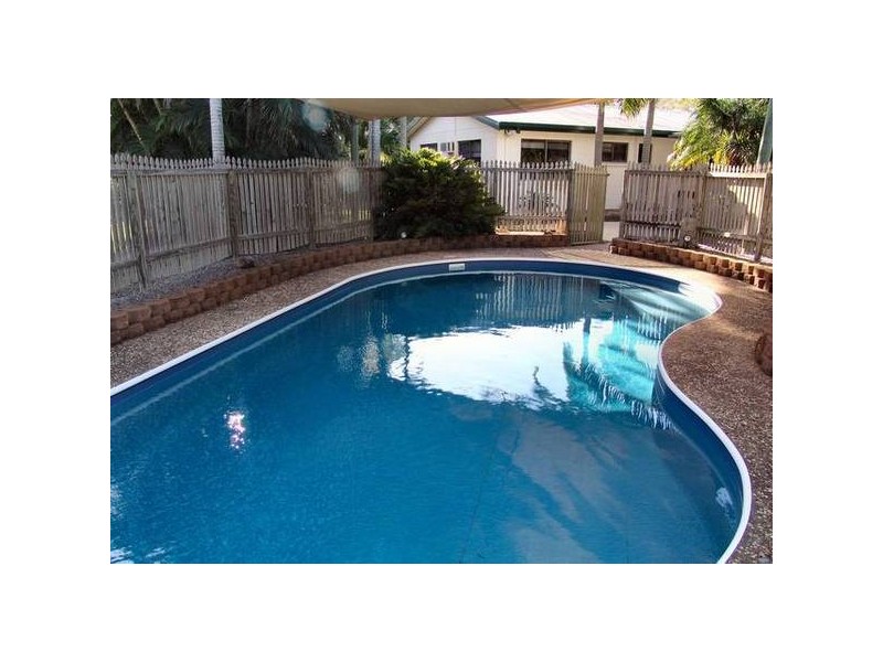 2 Lorne Court
TOOLAKEA BEACH, Bluewater QLD 4818