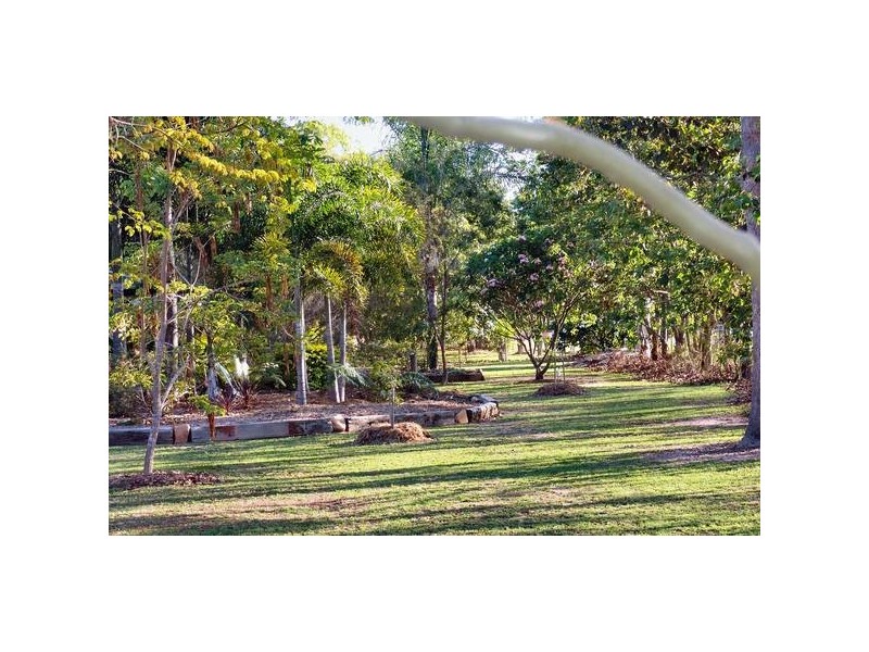 2 Lorne Court
TOOLAKEA BEACH, Bluewater QLD 4818