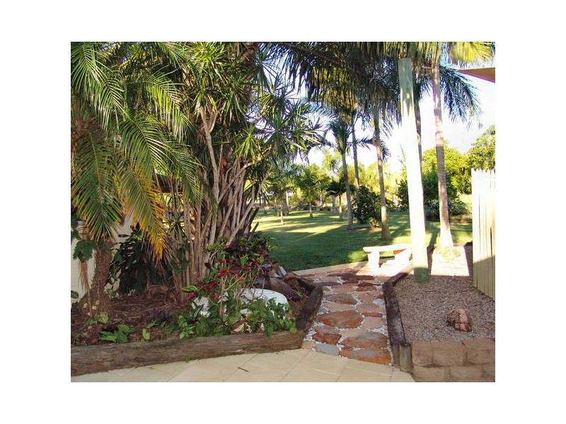 2 Lorne Court
TOOLAKEA BEACH, Bluewater QLD 4818