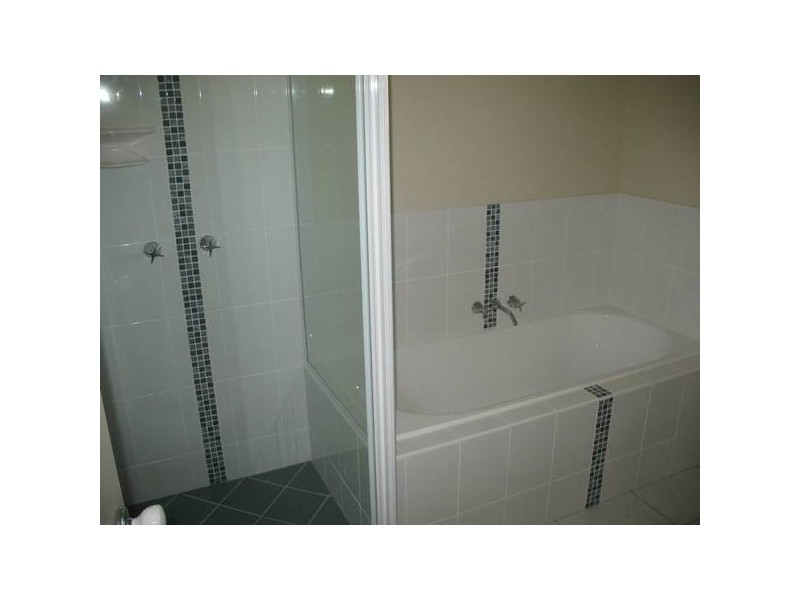 16 TOKARA COURT, Kelso QLD 4815