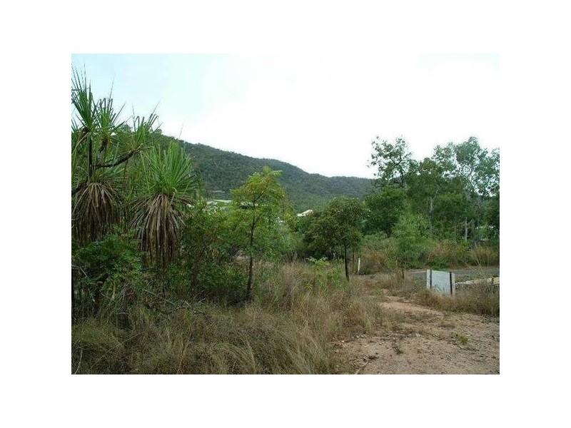 97 Kelly Street, Magnetic Island QLD 4819