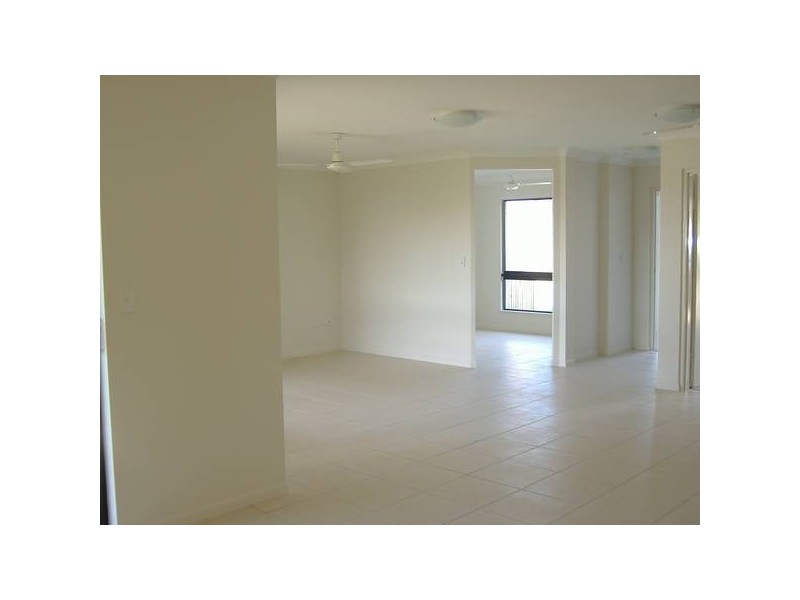 228 FRESHWATER RD RIVERSIDE GARDENS, Douglas QLD 4814