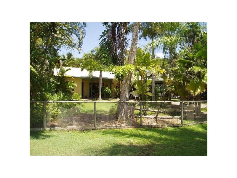 119 COUTTS DRIVE BUSHLAND BEACH, Bushland Beach QLD 4818