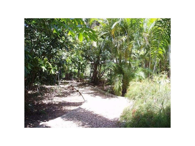 119 COUTTS DRIVE BUSHLAND BEACH, Bushland Beach QLD 4818