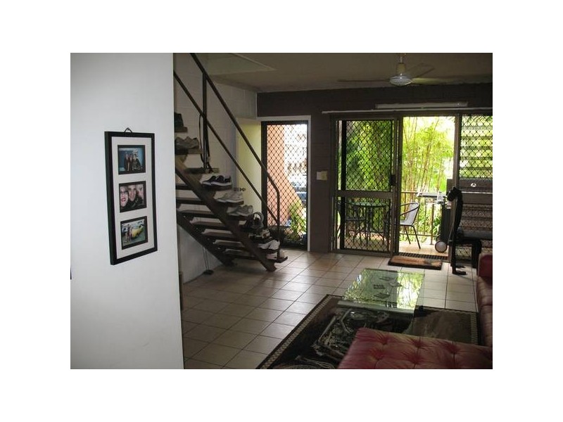 6/25 Roberts Street, Hermit Park QLD 4812