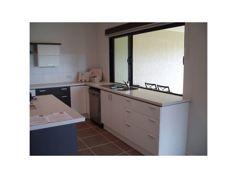 15 KALYNDA PARADE KALYNDA CHASE, Townsville QLD 4810