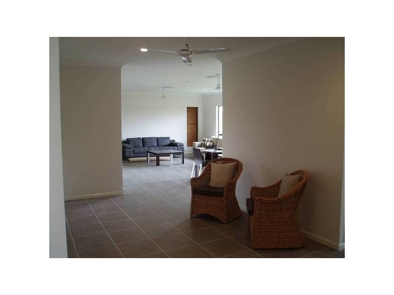 15 KALYNDA PARADE KALYNDA CHASE, Townsville QLD 4810