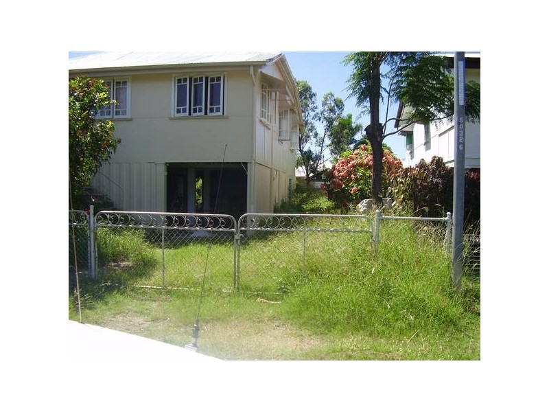 69 Seventh Street, Townsville QLD 4810