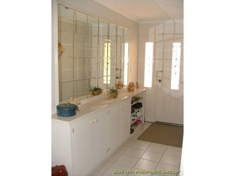 57 Ontario Cres, Parkinson QLD 4115