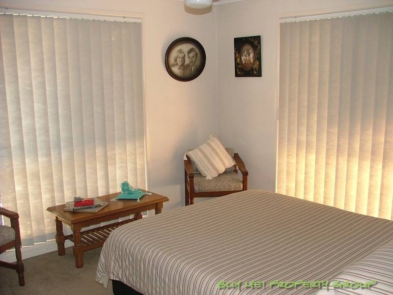 57 Ontario Cres, Parkinson QLD 4115