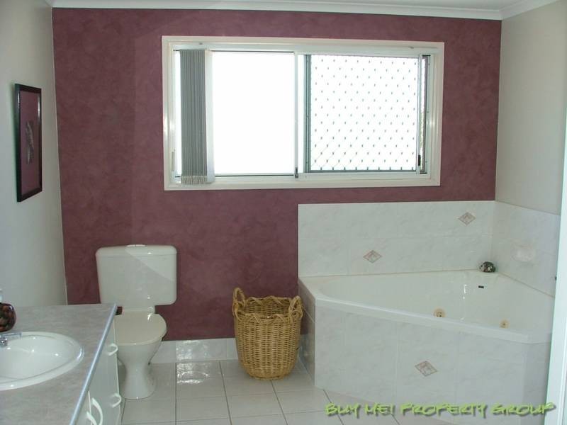 57 Ontario Cres, Parkinson QLD 4115