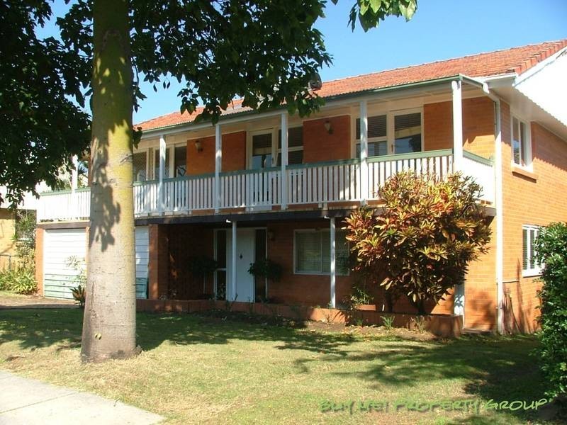 18 Nagle St, Upper Mount Gravatt QLD 4122