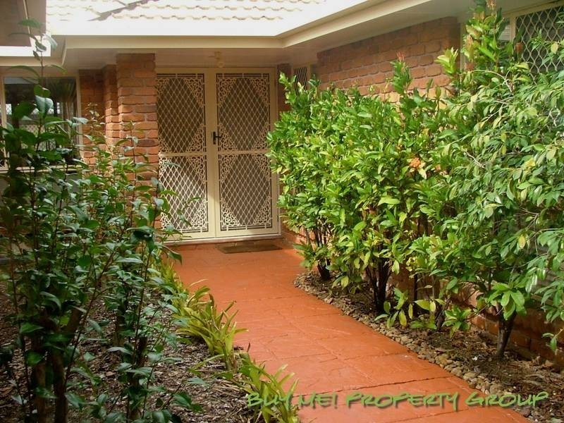 38 Honeysuckle Way, Calamvale QLD 4116