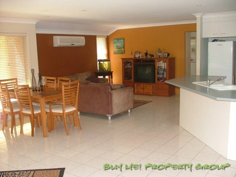 38 Honeysuckle Way, Calamvale QLD 4116