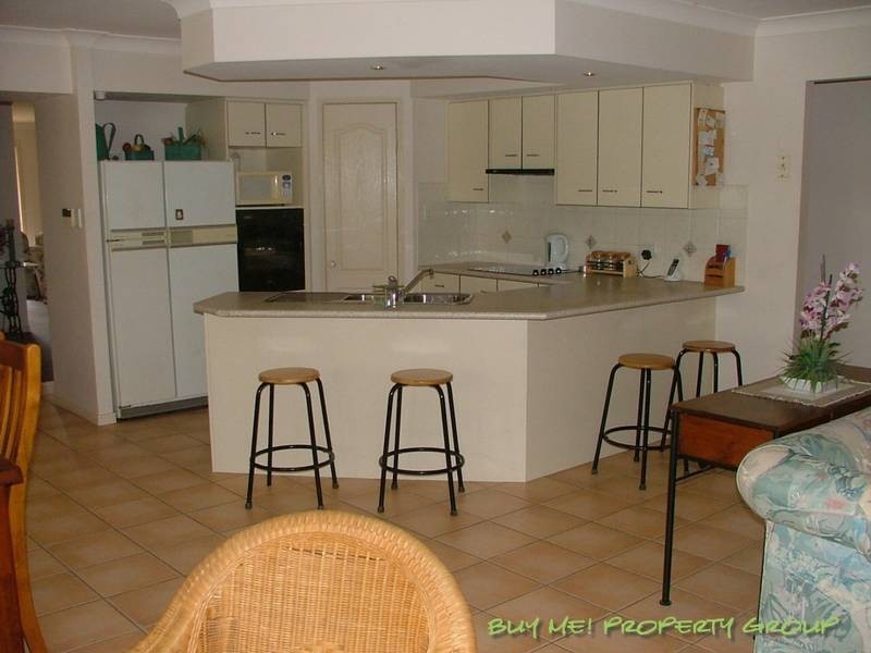 9 Swanbrook Pl, Parkinson QLD 4115