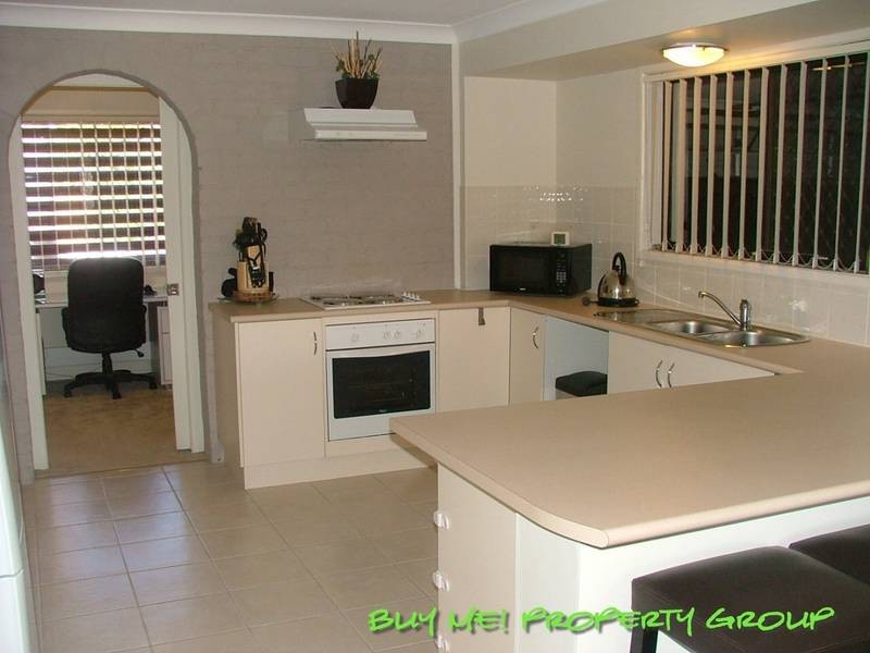 23 Bywater St, Hillcrest QLD 4118