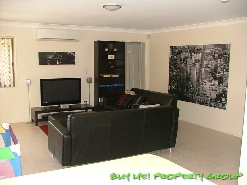 23 Bywater St, Hillcrest QLD 4118