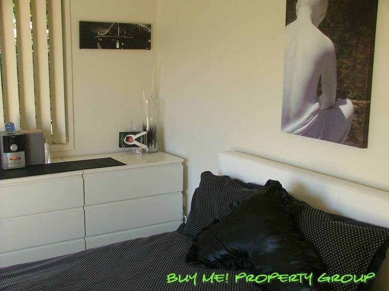 23 Bywater St, Hillcrest QLD 4118