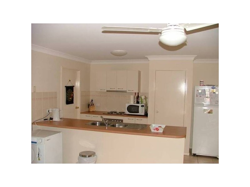 Dennis Close, Calamvale QLD 4116
