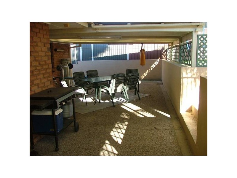 Owens Crescent, Regents Park QLD 4118