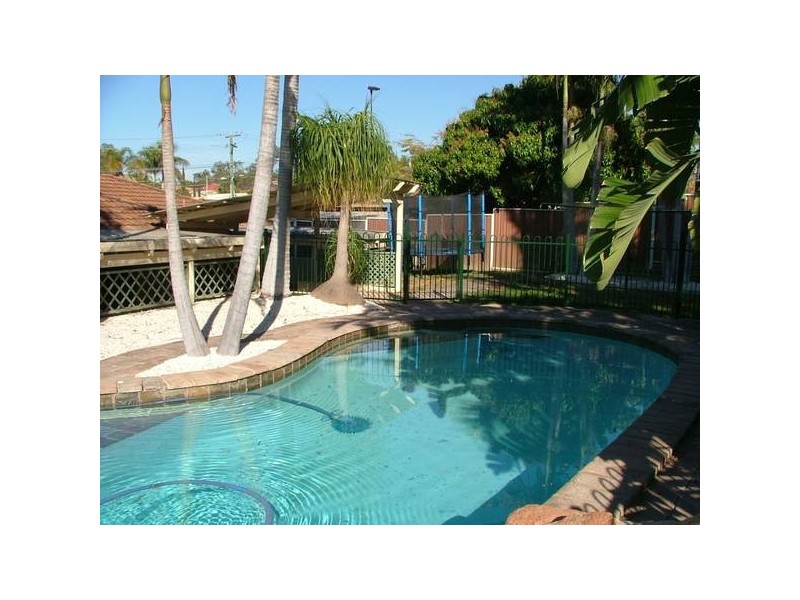 Owens Crescent, Regents Park QLD 4118