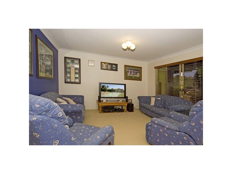 7 Silverdell St, Parkinson QLD 4115