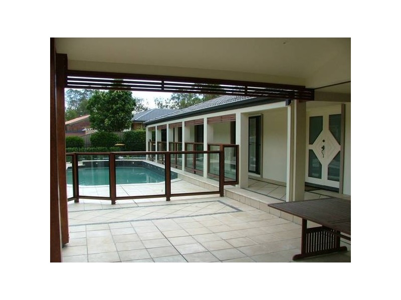 30 Taronne Street, Carindale QLD 4152