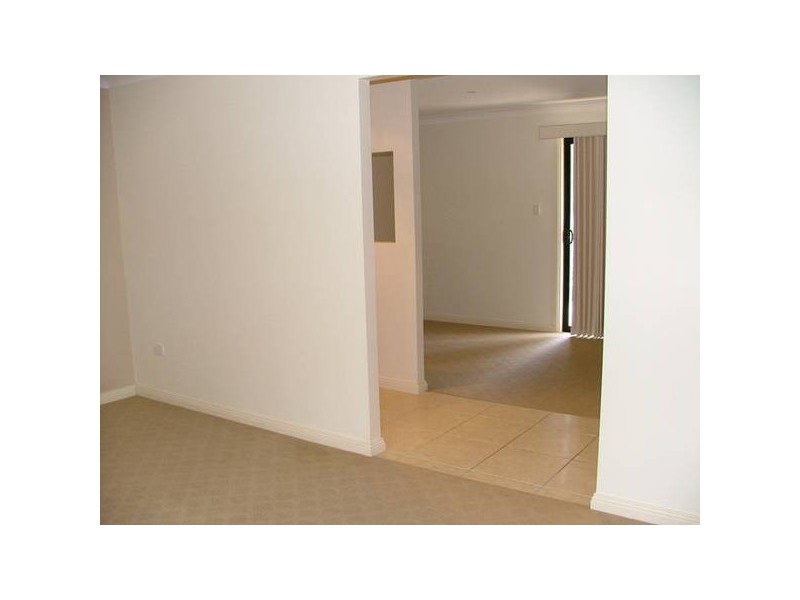 30 Taronne Street, Carindale QLD 4152