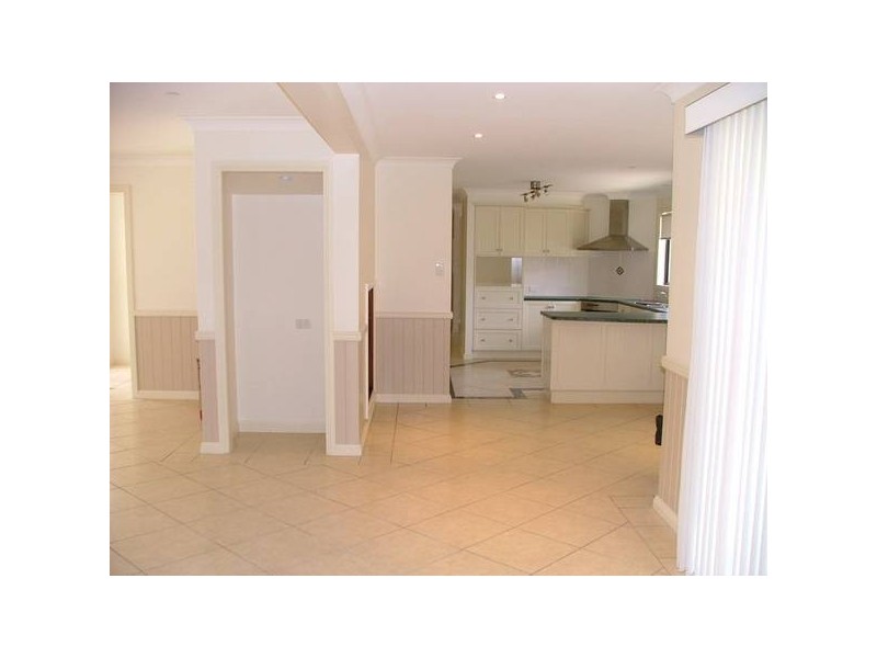 30 Taronne Street, Carindale QLD 4152