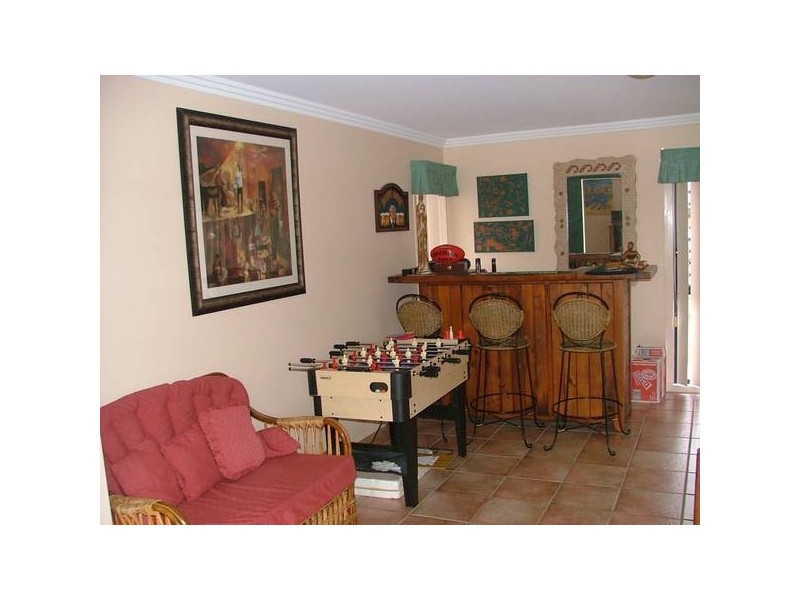 8 Mitchell Place, Parkinson QLD 4115