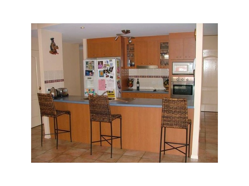 8 Mitchell Place, Parkinson QLD 4115