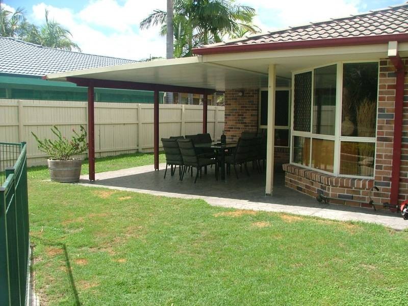 21 Como Place, Parkinson QLD 4115