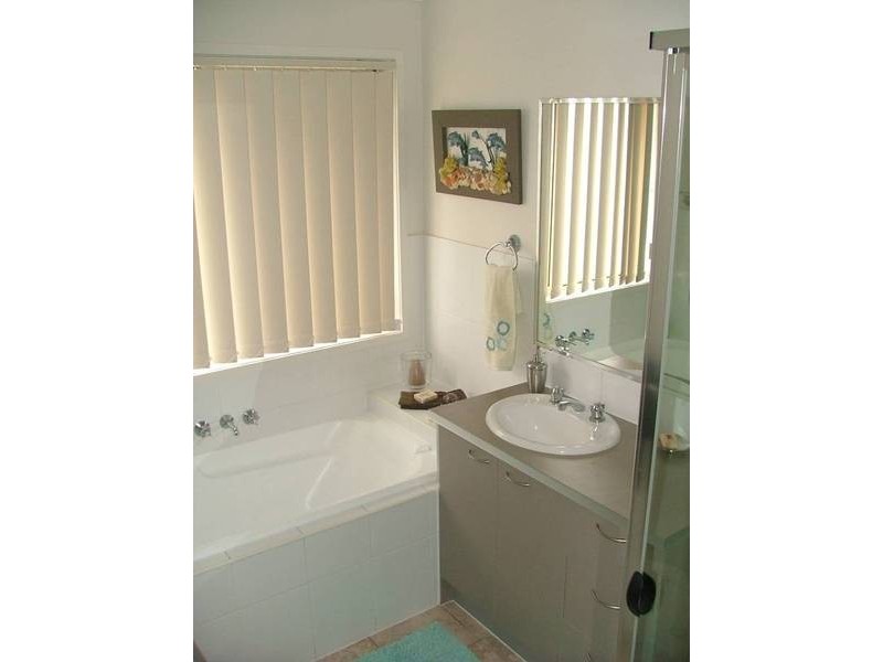 11 Mead Place, Calamvale QLD 4116